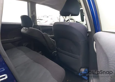 2011 Honda Fit Sport z USA, uszkodzony, nr VIN JHMGE8H59BC013697